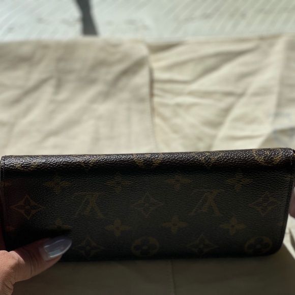 LOUIS VUITTON Clémence Wallet - Picture 6 of 8